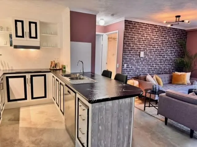 Burleigh Heads Koala Park Pool & Parking Apartment Gold Coast